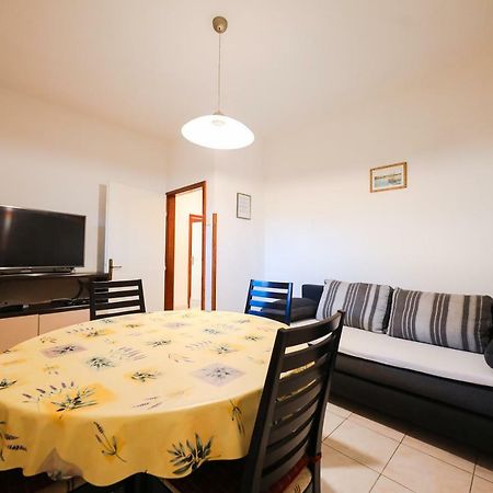 Apartman Antisin ซาดาร์ ภายนอก รูปภาพ